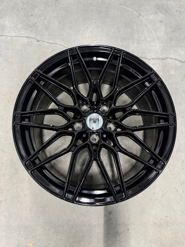 Y-Spoke Mesh Wheels/Rims — Gloss Black